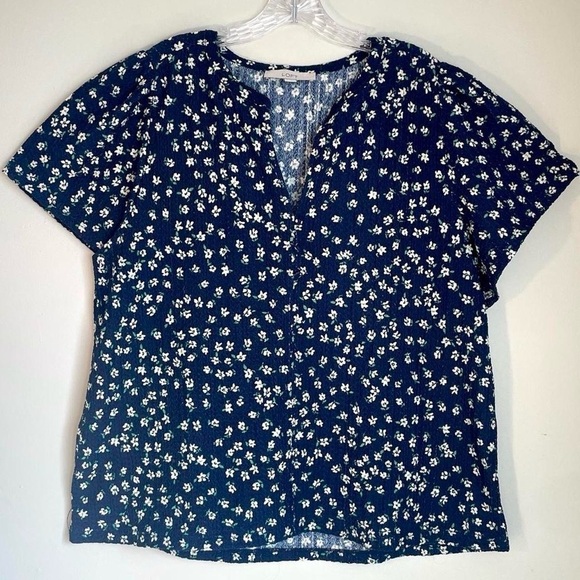LOFT Tops - 🌼 LOFT Navy Floral Button Front Blouse | Size XL